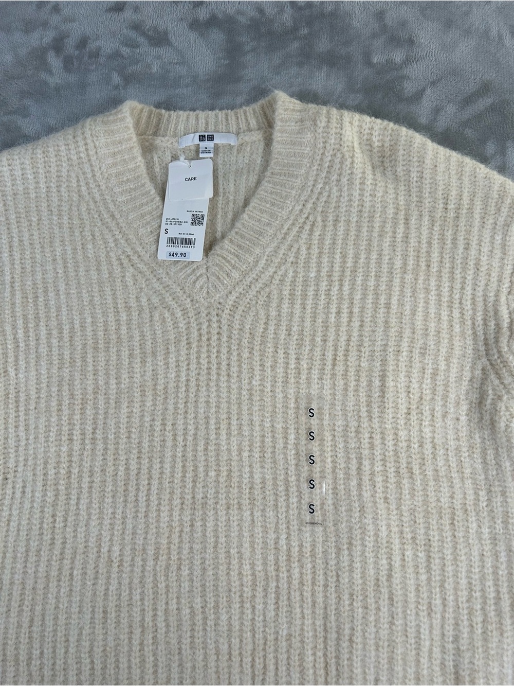 NWT Uniqlo Cream V-Neck Chunky Rib Knit Sweater - Picture 8 of 11